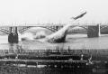 Köprüyü jet uçağıyla uçurabilen tek pilot